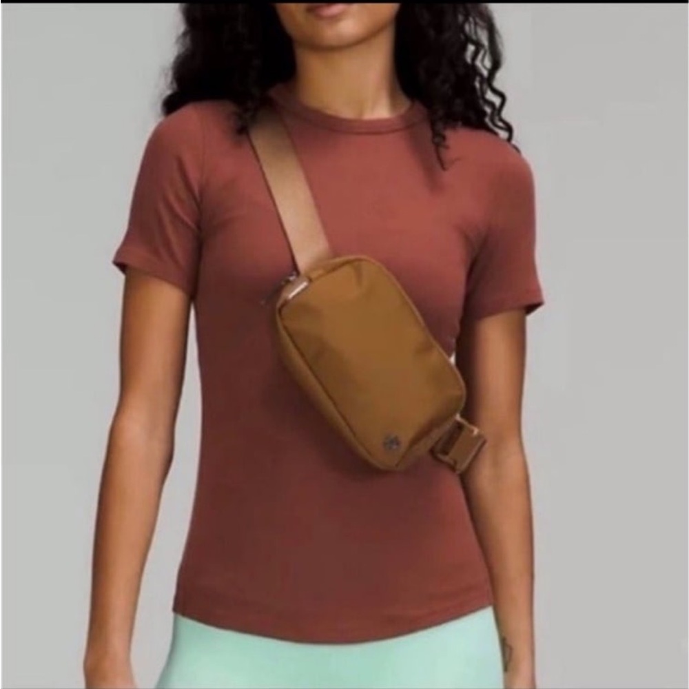 Lululemon Belt Bag In Burnt Caramel - Picture 2 of 7